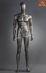 Muscular Male Mannequin