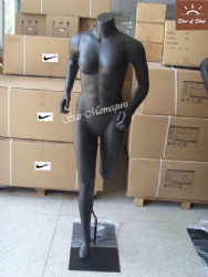 Running Female Mannequin